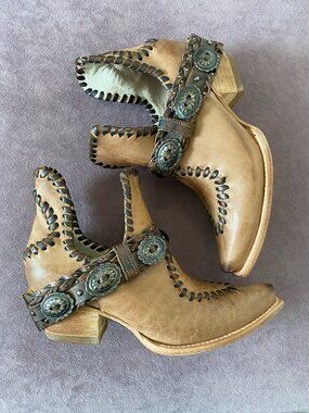 Freebird Whimsical Natural Ankle Boot - Size 7